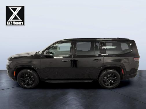 Diamond Black Crystal Pearl 2024 Jeep Wagoneer Series II Carbide