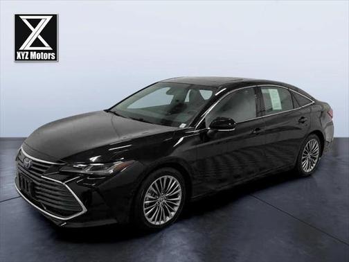 2022 Toyota Avalon Hybrid Limited