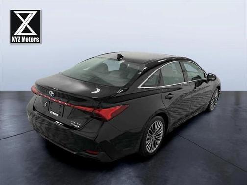 2022 Toyota Avalon Hybrid Limited