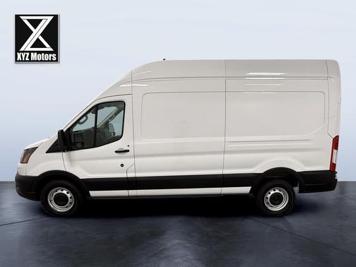 Oxford White 2023 Ford Transit-250 Base