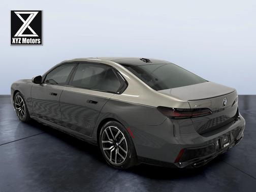 2023 BMW 760 i xDrive