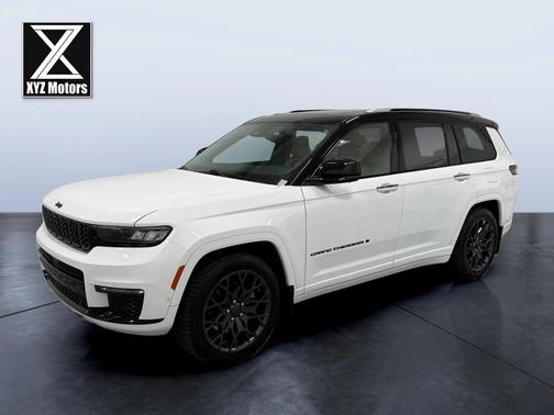 Diamond Black Crystal Pearlcoat 2023 Jeep Grand Cherokee L Summit