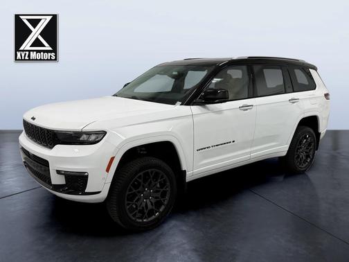 Diamond Black Crystal Pearlcoat 2023 Jeep Grand Cherokee L Summit