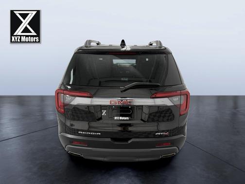 2023 GMC Acadia AWD AT4