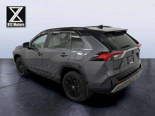 2023 Toyota RAV4 Hybrid SE