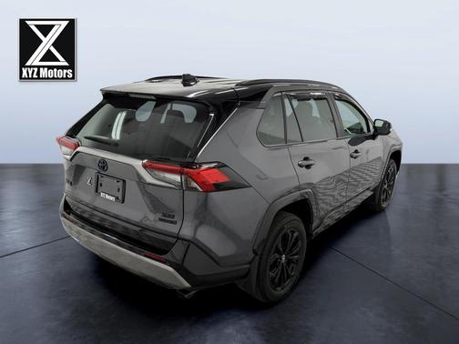 2023 Toyota RAV4 Hybrid SE