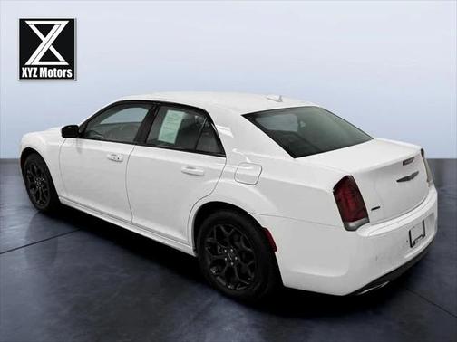 2022 Chrysler 300 Touring