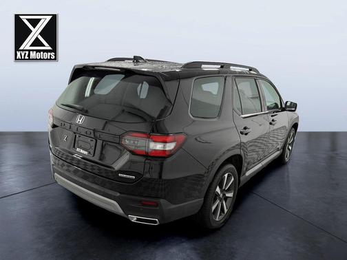2024 Honda Pilot Touring 8-Passenger