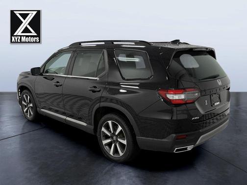 2024 Honda Pilot Touring 8-Passenger