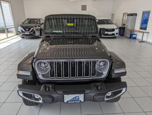 2025 Jeep Wrangler 4-Door Sahara 4x4