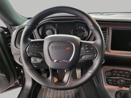 Pitch Black Clearcoat 2023 Dodge Challenger R/T