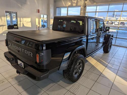 2023 Jeep Gladiator Overland