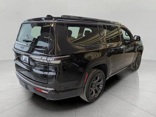 2026 Jeep Grand Wagoneer Limited Altitude 4x4