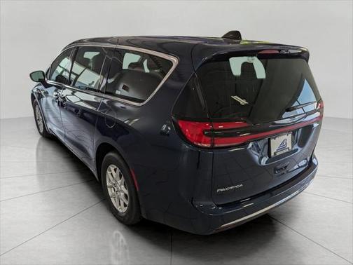 2025 Chrysler Pacifica L