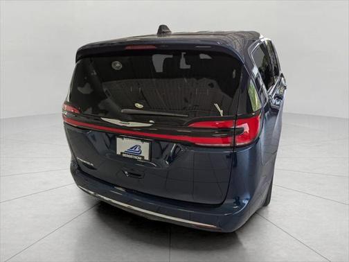 2025 Chrysler Pacifica L