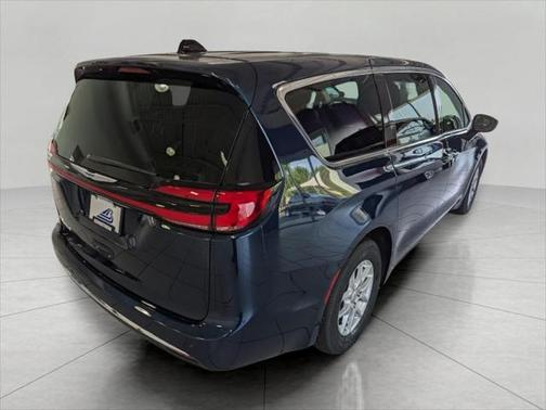 2025 Chrysler Pacifica L
