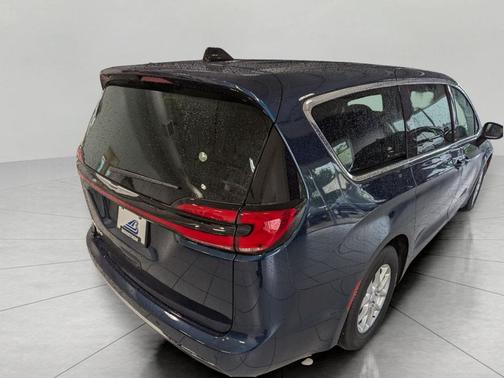 2025 Chrysler Pacifica L