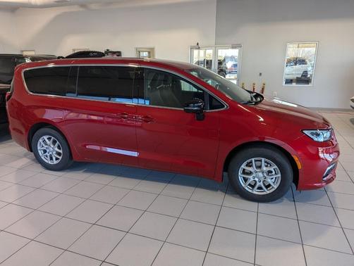 2026 Chrysler Pacifica L