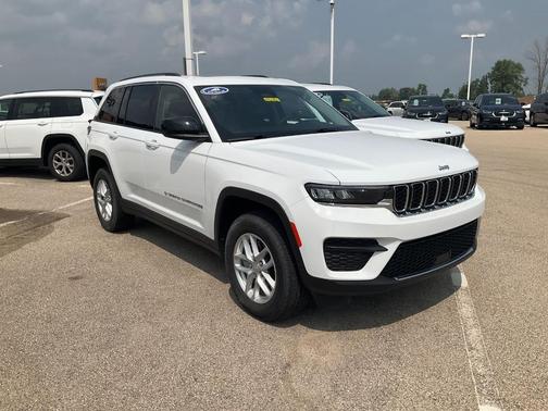 2023 Jeep Grand Cherokee Laredo