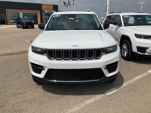 2023 Jeep Grand Cherokee Laredo