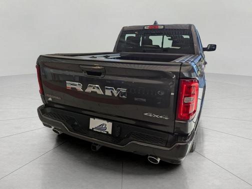 Granite Crystal Metallic Clearcoat 2026 RAM 1500 Big Horn/Lone Star