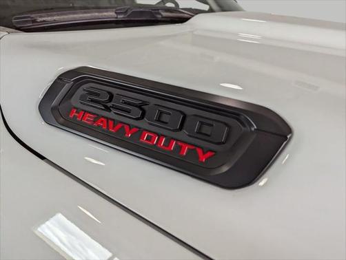 2025 RAM 2500 Tradesman Crew Cab 4x4 6'4' Box