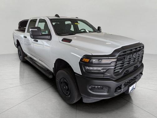 2025 RAM 2500 Tradesman Crew Cab 4x4 6'4' Box
