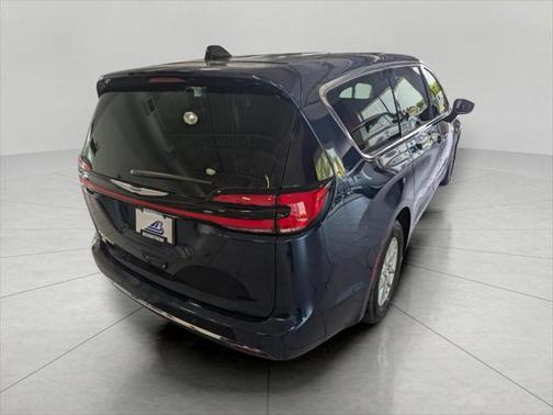 2025 Chrysler Pacifica L
