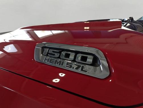 Flame Red Clearcoat 2019 RAM 1500 Big Horn