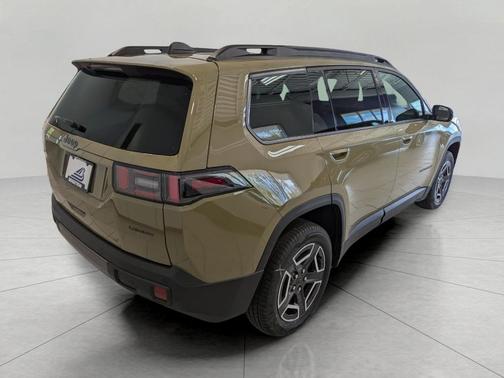 '41 2026 Jeep Cherokee Laredo