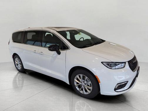 Bright White Clearcoat 2026 Chrysler Pacifica Limited