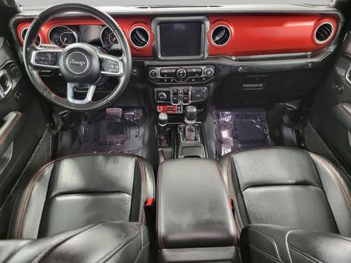 Black Clearcoat 2022 Jeep Gladiator Rubicon