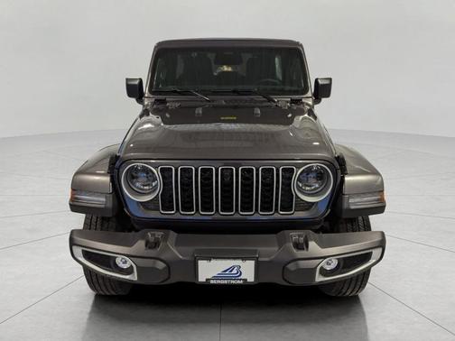 2026 Jeep Wrangler 4-Door Sahara 4x4