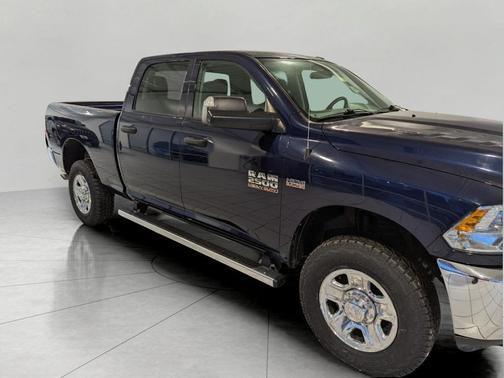 2018 RAM 2500 Tradesman Crew Cab 4x4 6'4' Box