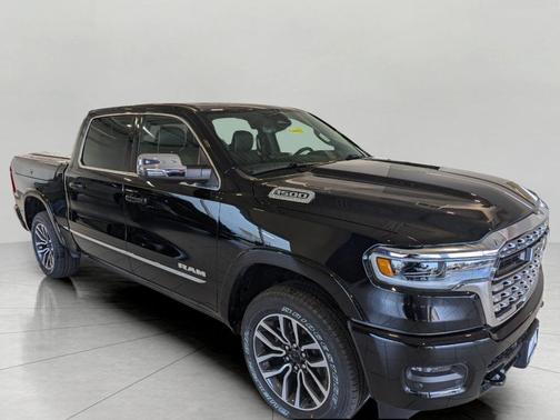 Diamond Black Crystal Pearlcoat 2026 RAM 1500 Limited