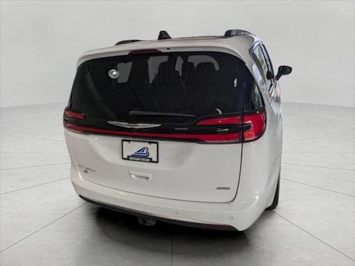 2025 Chrysler Pacifica L