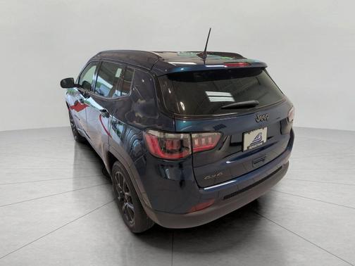 Fathom Blue Pearl Coat 2026 Jeep Compass Sport
