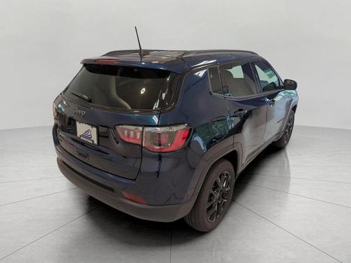 Fathom Blue Pearl Coat 2026 Jeep Compass Sport