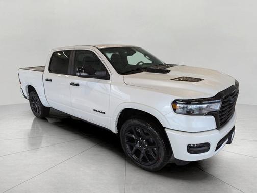 Ivory White Tri-Coat Pearlcoat 2026 RAM 1500 Laramie