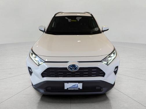2020 Toyota RAV4 Hybrid XLE
