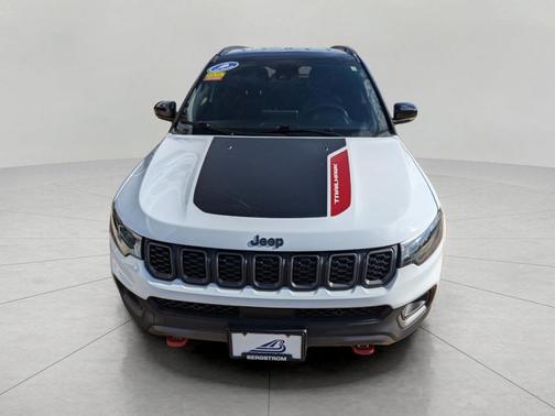 WHITE 2025 Jeep Compass Trailhawk