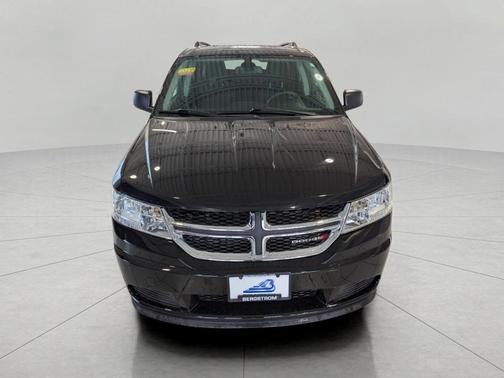 Pitch Black Clearcoat 2020 Dodge Journey SE Value