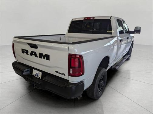 2025 RAM 2500 Tradesman Crew Cab 4x4 6'4' Box