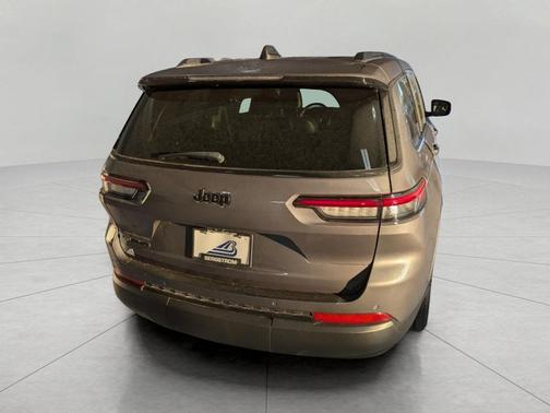 2022 Jeep Grand Cherokee L Altitude