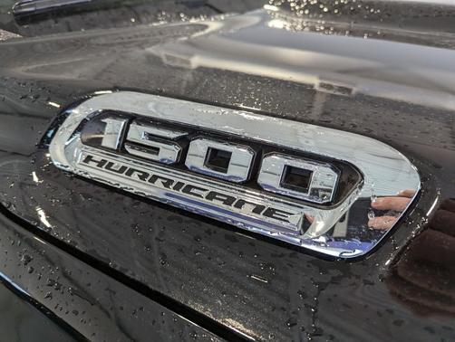 Diamond Black Crystal Pearlcoat 2026 RAM 1500 Big Horn/Lone Star