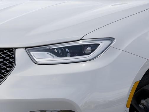 Bright White Clearcoat 2026 Chrysler Pacifica Limited