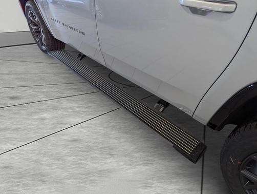 2026 Jeep Grand Wagoneer L Limited Altitude 4x4