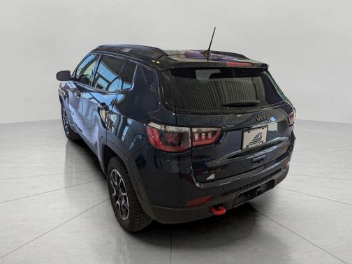 FATHOM BLUE PEARLCOAT 2026 Jeep Compass Trailhawk