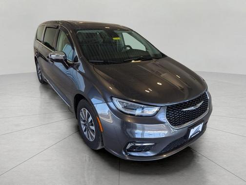 2023 Chrysler Pacifica Hybrid Limited