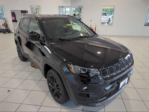 Diamond Black Crystal Pearlcoat 2026 Jeep Compass Sport
